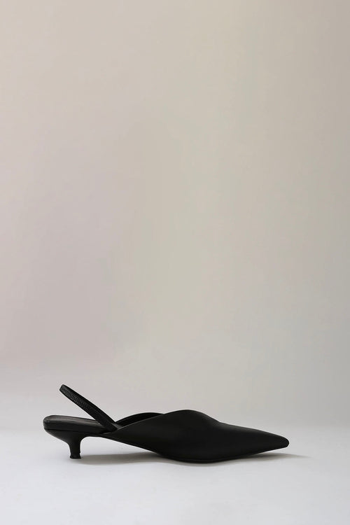 arrow slingback heel / black