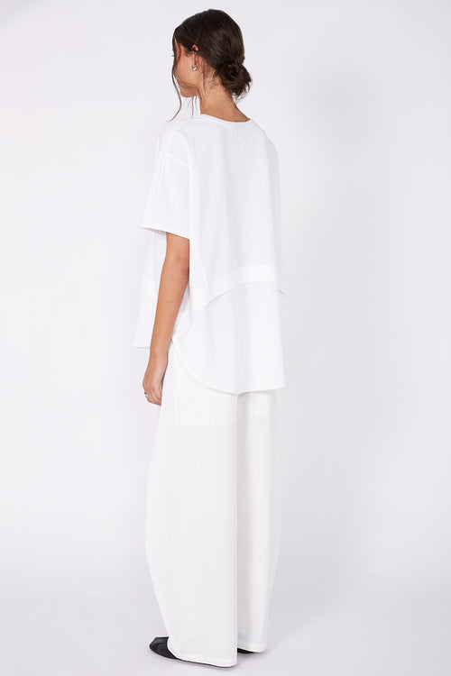 overturn tee / white