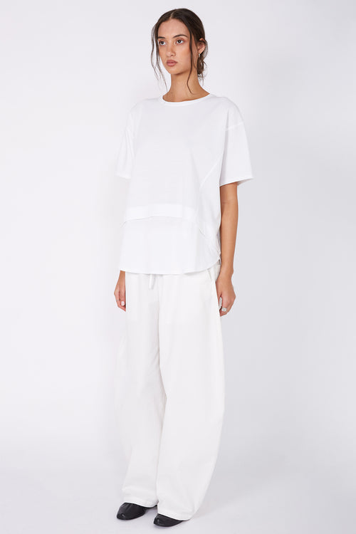 overturn tee / white