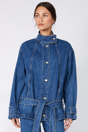 pilot denim jacket / vintage blue stonewash