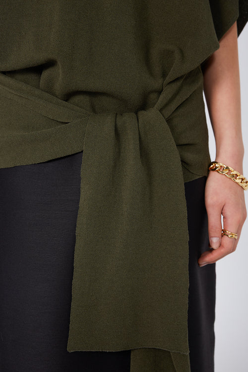 prompt tie sweater / olive green