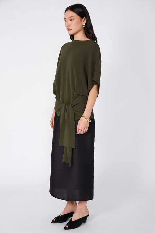 prompt tie sweater / olive green