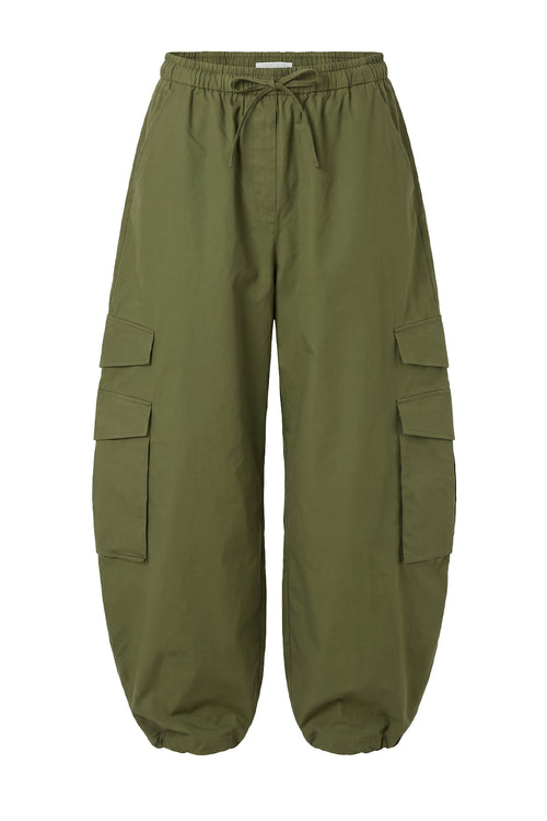 recede cargo pant / utility green