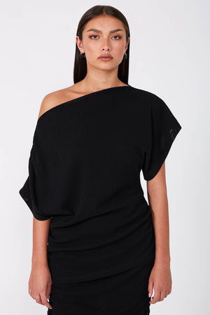 retaliate top / black