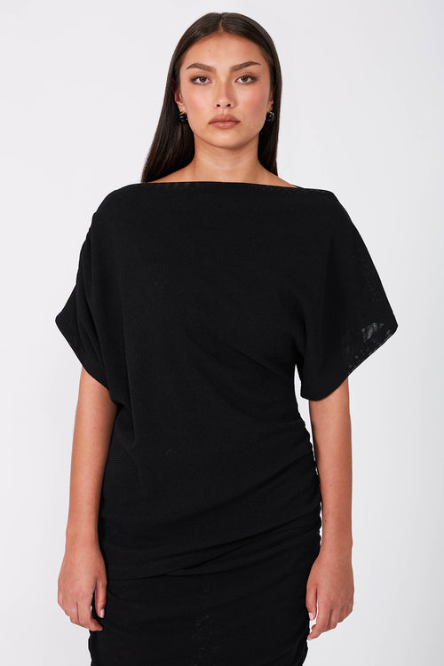 retaliate top / black