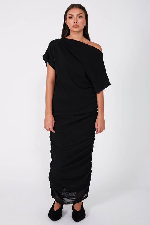 retaliate top / black