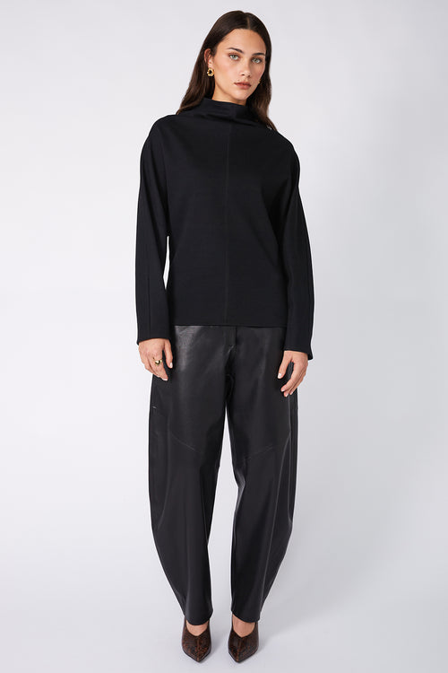 retreat sweat / black