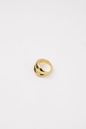 ripple dome ring / gold