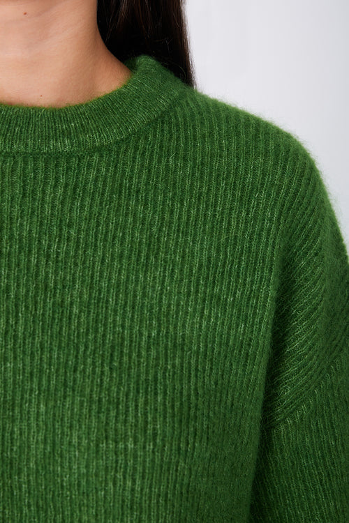 scanner ribbed tee sweater / leaf green