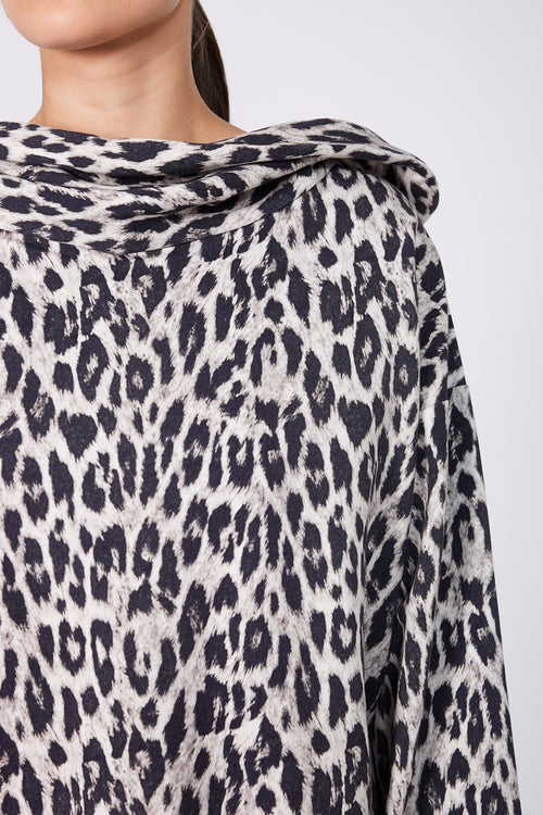 sear sweat / silver| black wilderness print