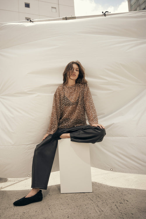shimmered top / bronze shimmer
