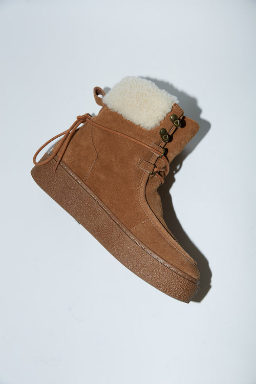 shearl boot / tan
