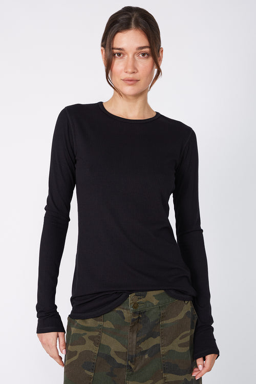 shy layering top / black