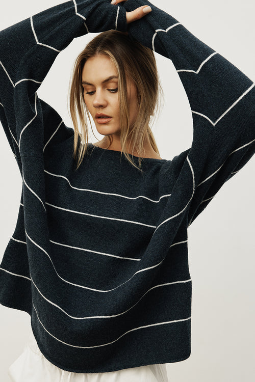 stand stripe sweater / navy | cream stripe