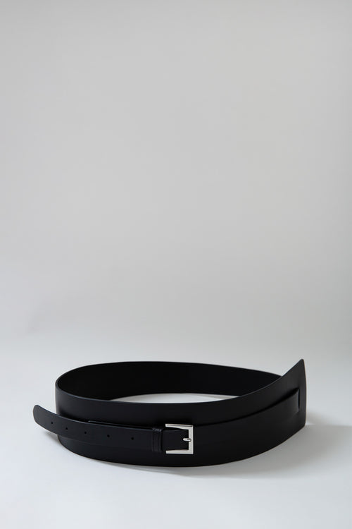 tabbed belt / black