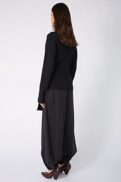tie sweater / black