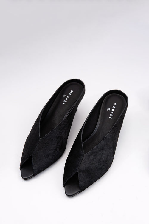 veil wedge / black